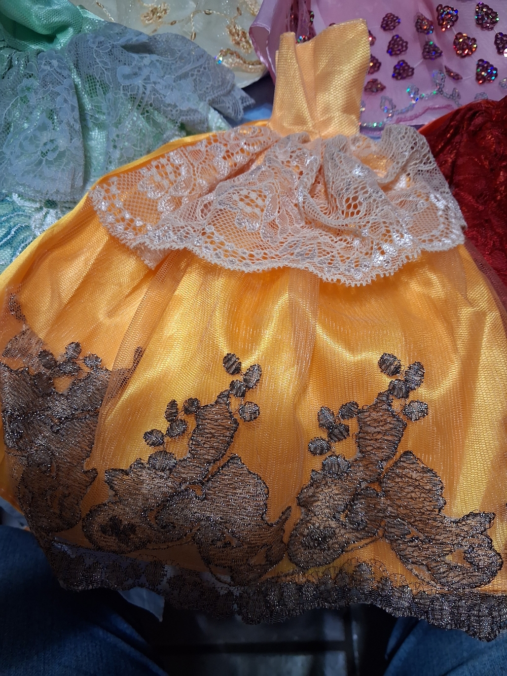 Assorted Barbie Doll Dresses - Yellow Gold & Red Lace - Picture 2 of 7